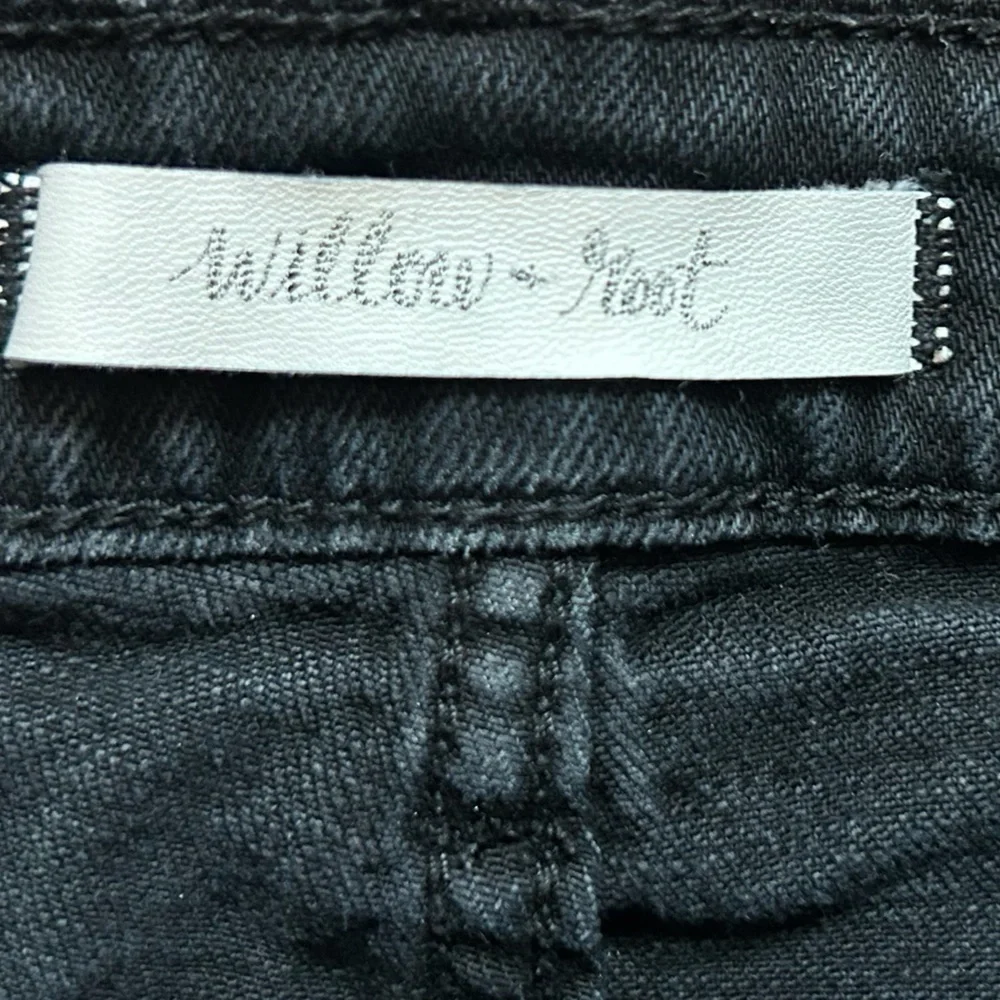 WILLOW & ROOT DENIM SHORTS